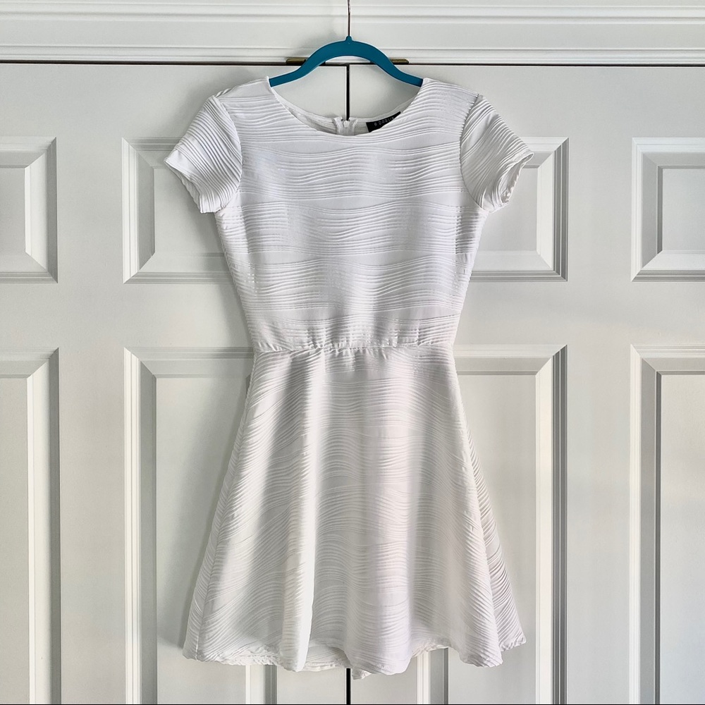 B Darlin Ribbed A-line white dress 5/6